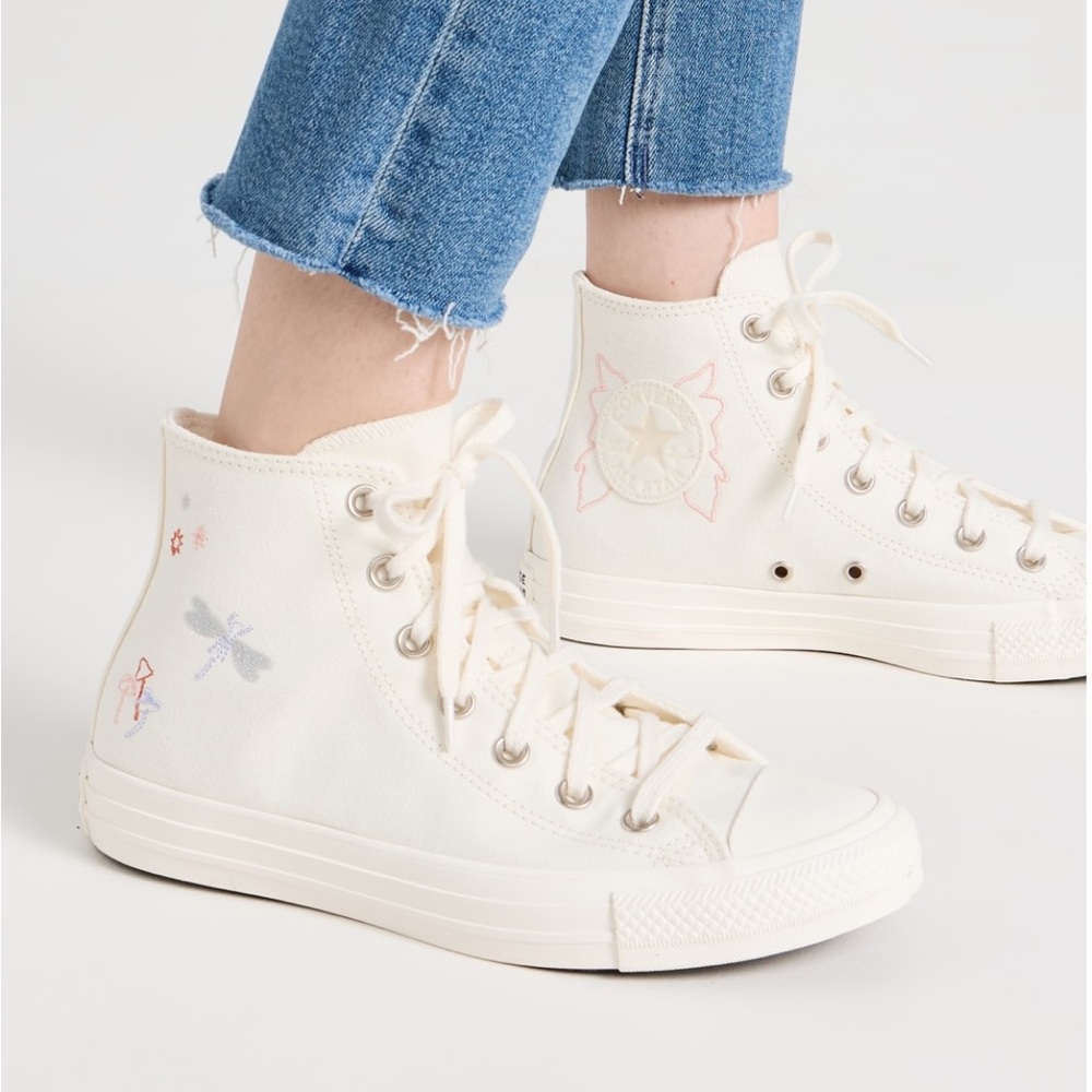 Converse High Tops W8.5 | Egret | Pale Amethyst | Fairy